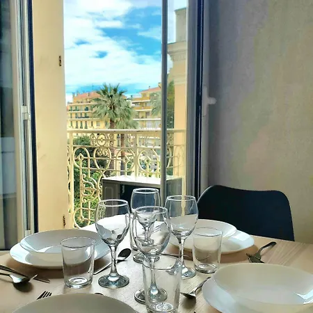 Bioves - Mezzanine Studio, Charming & Comfortable Apartamento *