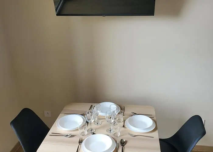 Bioves - Mezzanine Studio, Charming & Comfortable *